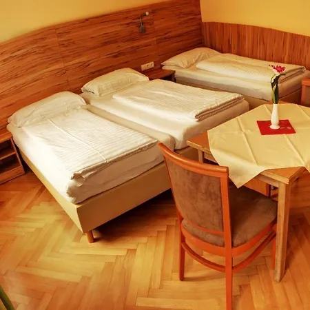 얀 B&B 3*