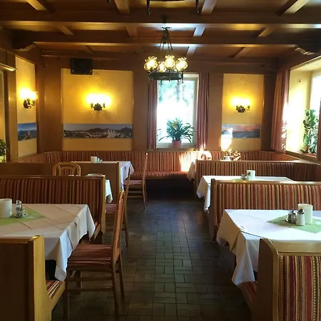 Nocleg ze śniadaniem Jahn 3*